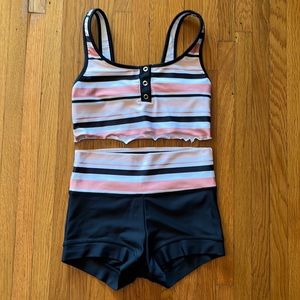 California Kisses dance sports bra/Bottoms size Adult Small.